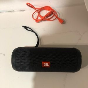 JBL Flip 3 Wireless Speaker